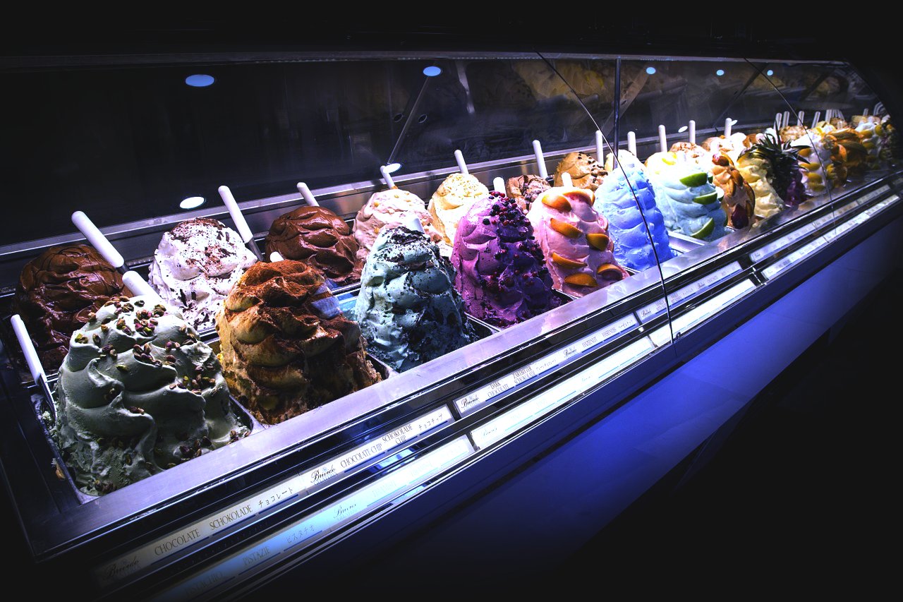 ice cream display freezer